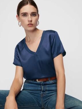 LA Made Navy V-Neck Sayin Short Sleeve Tee